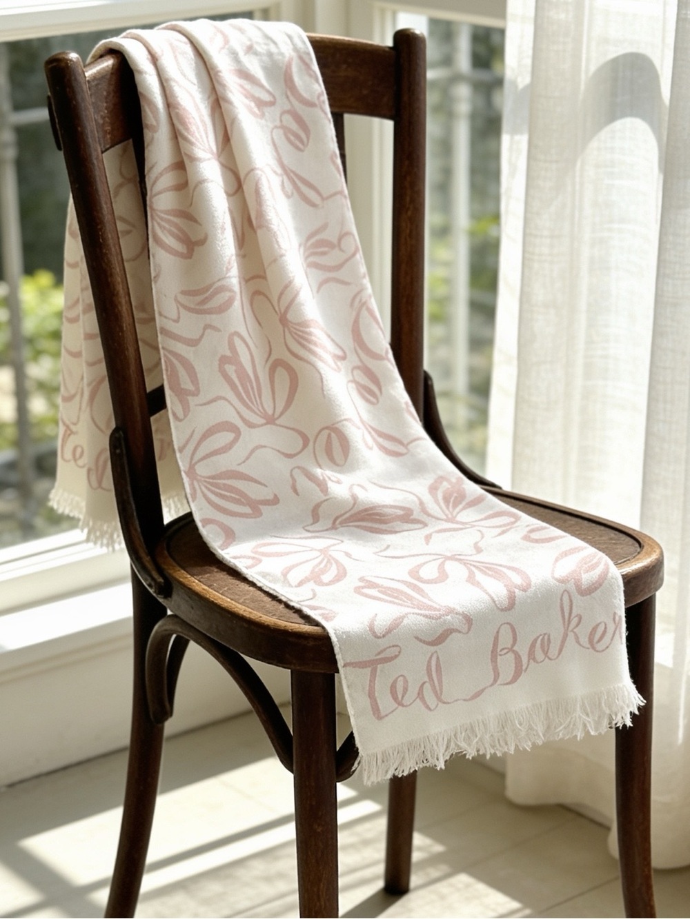Ted Baker Light Pink Floral Pattern Women's Scarf/Wrap
